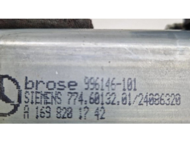 Передний двигатель механизма для подъема окон