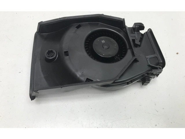 Вентилятор печки    A2059062601   Mercedes-Benz GLC AMG