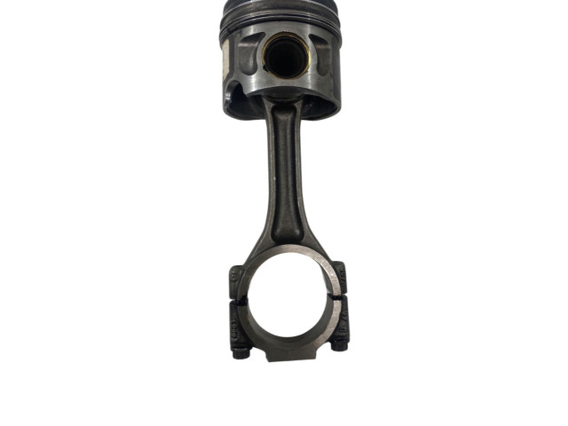  Поршень    Audi A3 S3 8P  