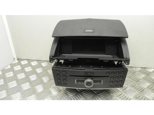 Радио/ проигрыватель CD/DVD / навигация