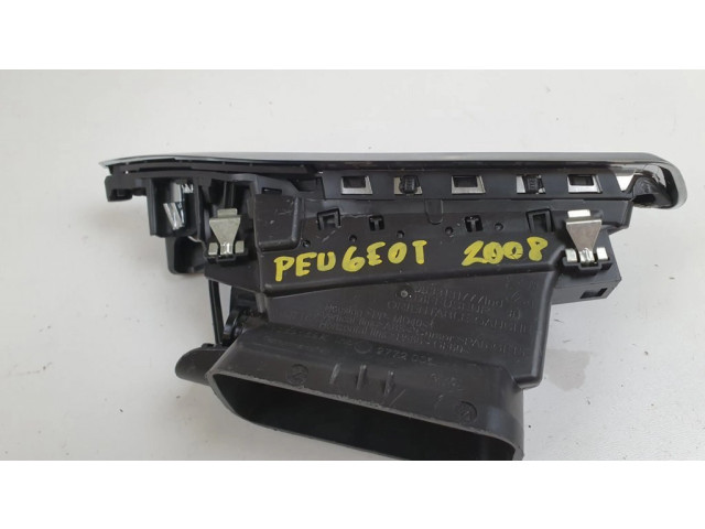 Боковая воздушная решётка