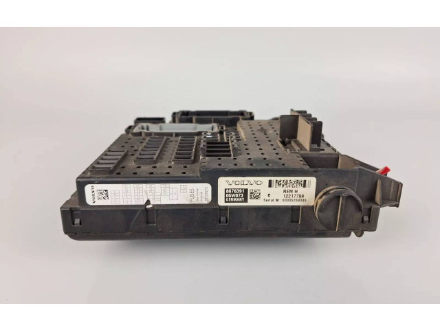 Блок предохранителей 8676391 Volvo XC90