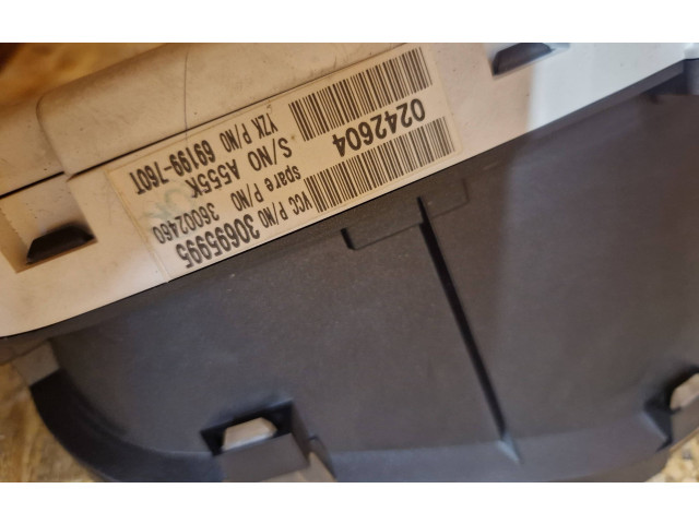 Панель приборов 30695995, 69199760T   Volvo C30       