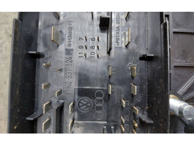 Блок предохранителей  1k0937124h   Volkswagen Touran I    