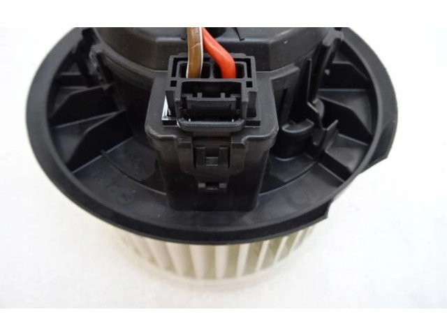 Вентилятор печки    1S1819015   Skoda Citigo