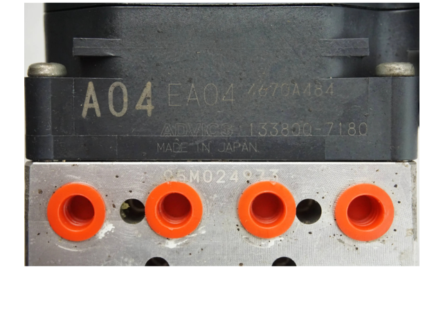 Блок АБС 1338007180, 4670A484 Mitsubishi L200 2006 - 2014 года