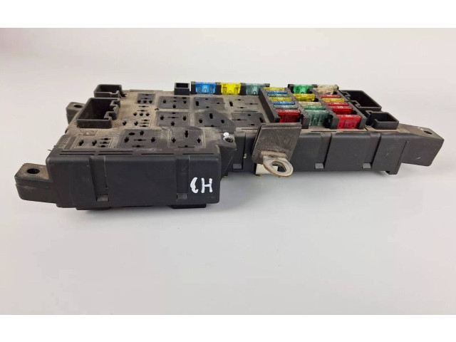 Блок предохранителей  30728008   Volvo XC90    