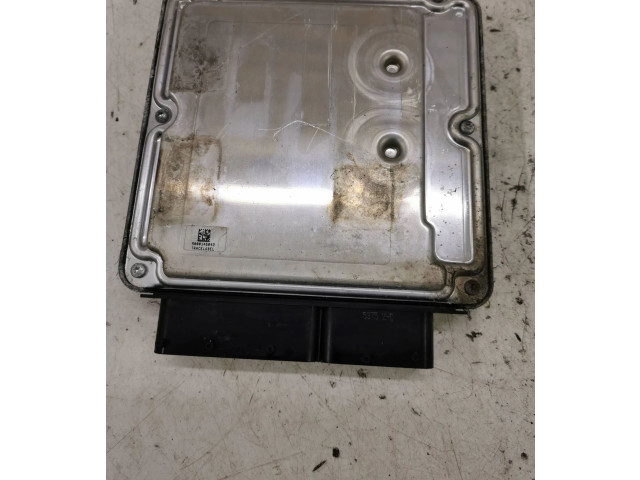 Блок управления двигателя 047906033E Skoda Octavia Mk2 (1Z)