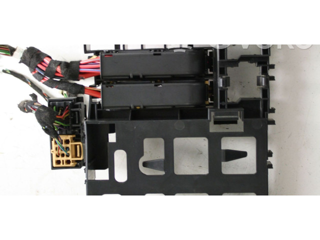 Pojistková skříňka 4F0971845A Audi A6 S6 C6 4F 2006