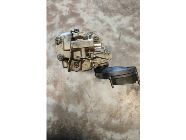 Масляный насос   150153243R, 150153243R  Nissan X-Trail T32 