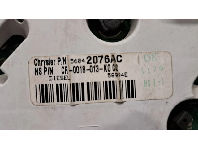 Панель приборов 56042076AC, CR0018013K000 Jeep Grand Cherokee (WJ)