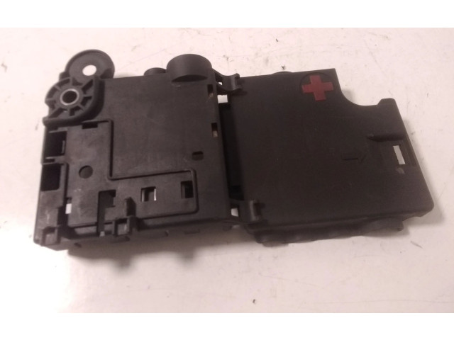 Блок предохранителей 8K0937517A   Audi A5 8T 8F    