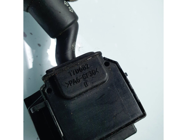 Ручка стеклоочистителей 17D682 Mazda 3 I