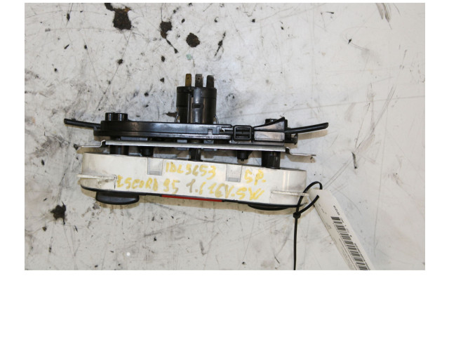 Блок управления климат-контролем    Ford Escort