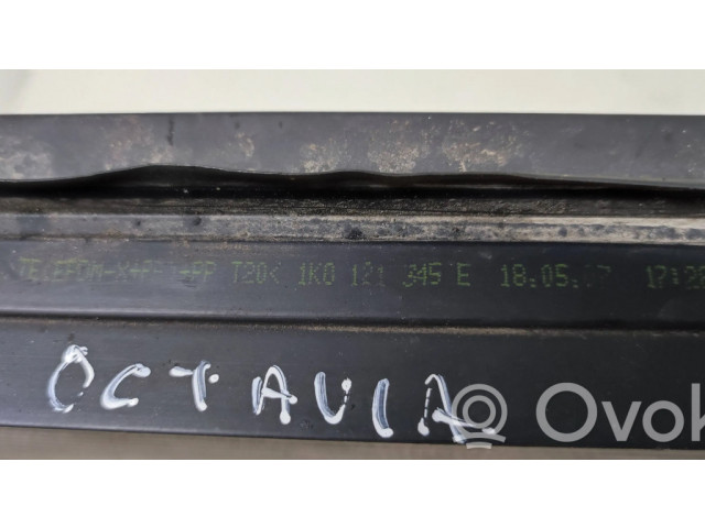 Интеркулер  1K0121345E   Skoda Octavia Mk2 (1Z) 1.9