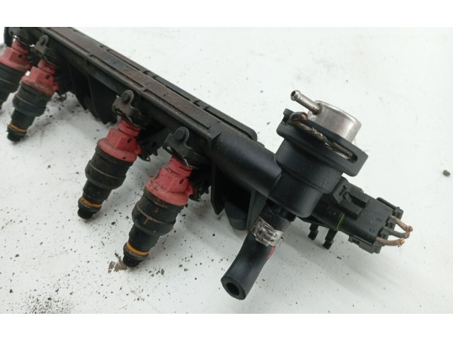 Топливная рампа 7700870914 Renault Clio I