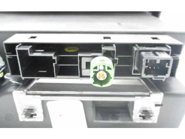 Блок управления климат-контролем    Volkswagen Touran II