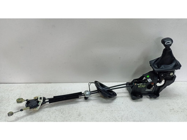 Механизм переключения передач (кулиса) (в салоне)