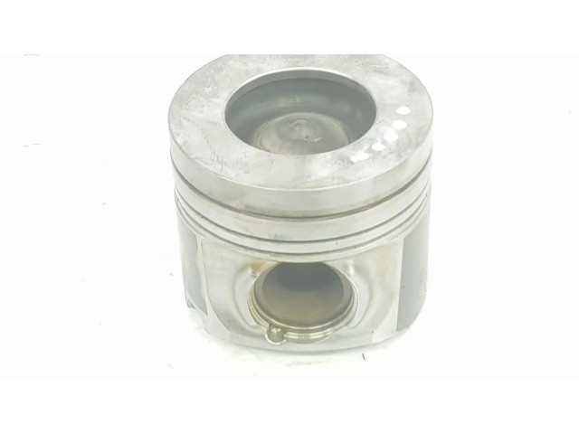 Píst 11257805329, 1111AA BMW 5 GT F07 pro naftový motor 3.0