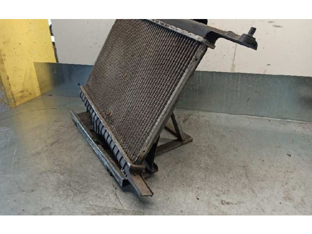 Интеркулер M613906 Mitsubishi Carisma