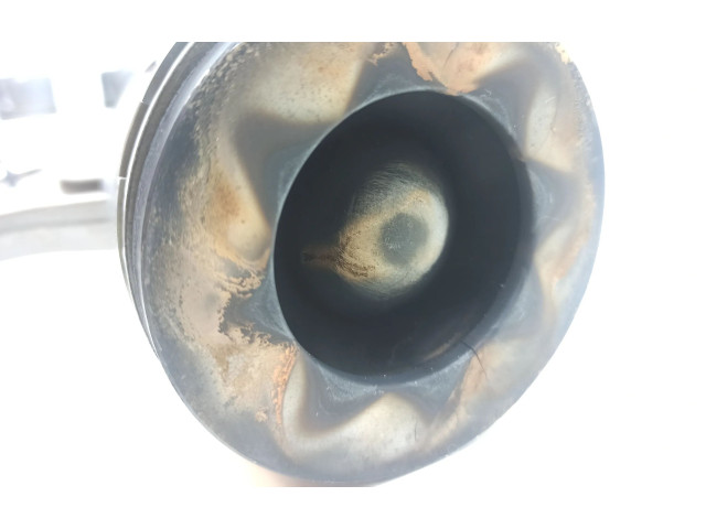 Поршень с шатуном 306DT H268X Land Rover Range Rover Sport L494