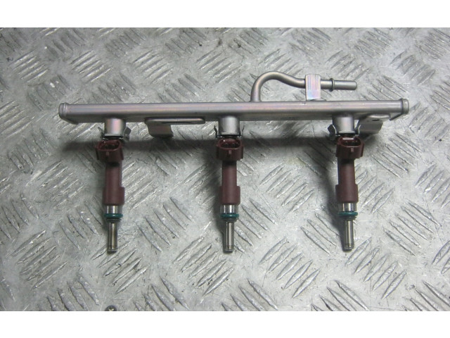 Vstřikovací lišta 175204021R Nissan Micra K14