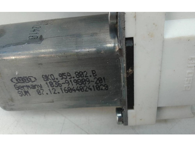 Передний двигатель механизма для подъема окон Audi Q3 8U 2011 - 2016 года 8K0959802B
