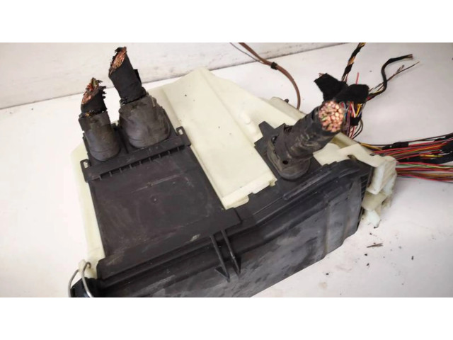   Pojistková skříňka    Mercedes-Benz E W212 2010