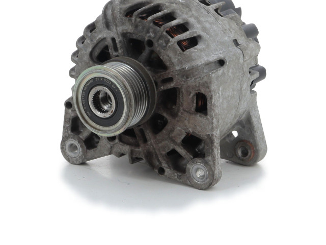 Генератор 231008017R Dacia Duster