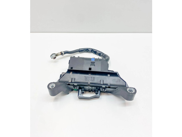   Pojistková skříňka A2305450403, A2305450801   Mercedes-Benz SL R230 2008