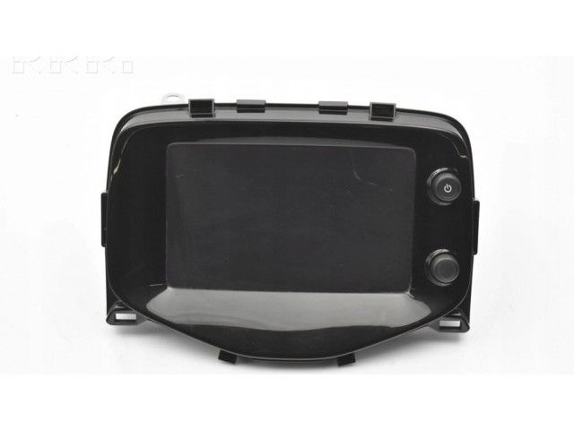 Радио/ проигрыватель CD/DVD / навигация