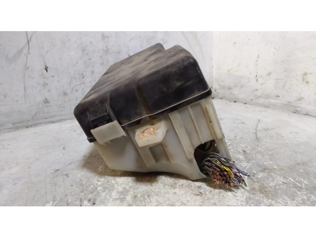 Блок предохранителей C23566760   Mazda 5    