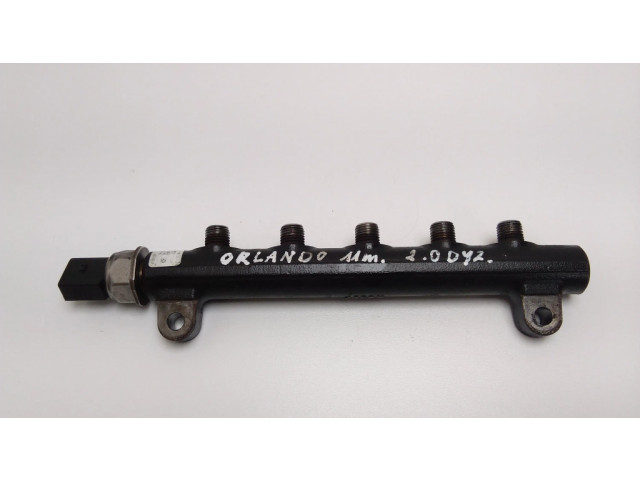 Топливная рампа 1031202681, 93077528A Chevrolet Orlando 2.0