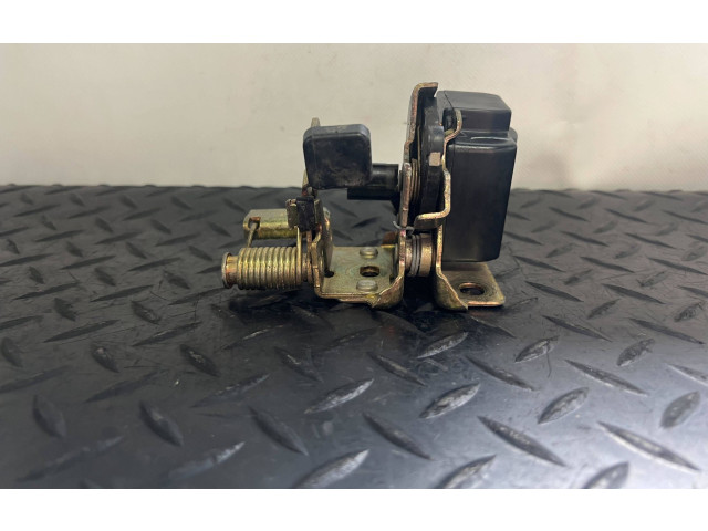 Замок багажника 357ACA    Jeep Cherokee III KJ 2001 - 2008 года