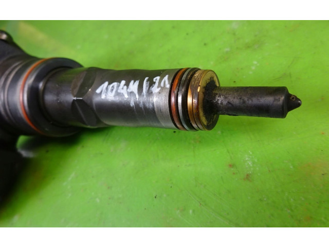 Vstřikovač 038130073AJ Audi A3 S3 8L pro naftový motor 1.9