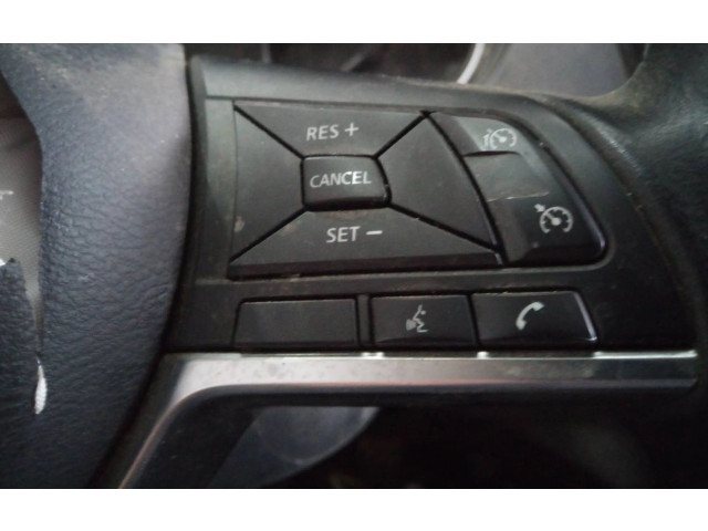 Volant Nissan Qashqai 2021