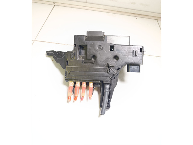 Pojistková skříňka A2135403539 Mercedes-Benz EQC 2020