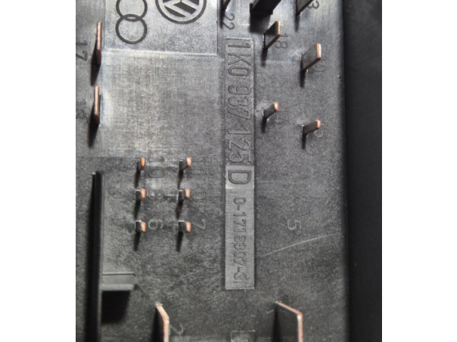 Блок предохранителей 1K0937125D   Audi A3 S3 8P    