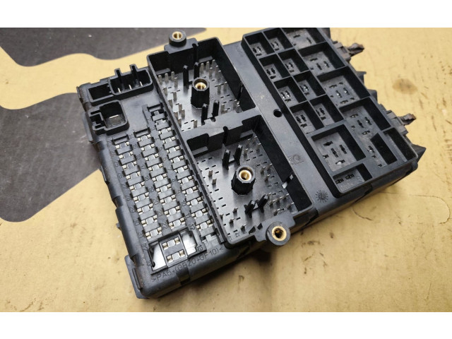 Блок предохранителей P56050231AG   Jeep Grand Cherokee (WJ)    