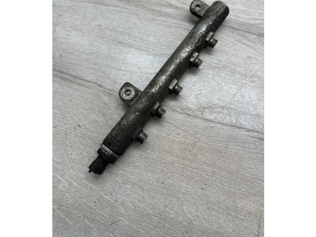 Топливная рампа 55209572, 047959L4   Saab 9-3 Ver2  