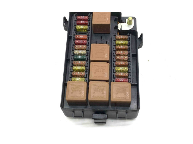 Блок предохранителей LJD2822DB Jaguar XK8 - XKR