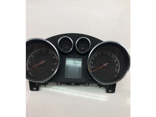 Панель приборов 13346172   Opel Meriva B       