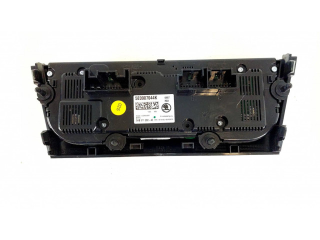 Блок управления климат-контролем 5E0907044K, 5HB01128240   Skoda Octavia Mk3 (5E)