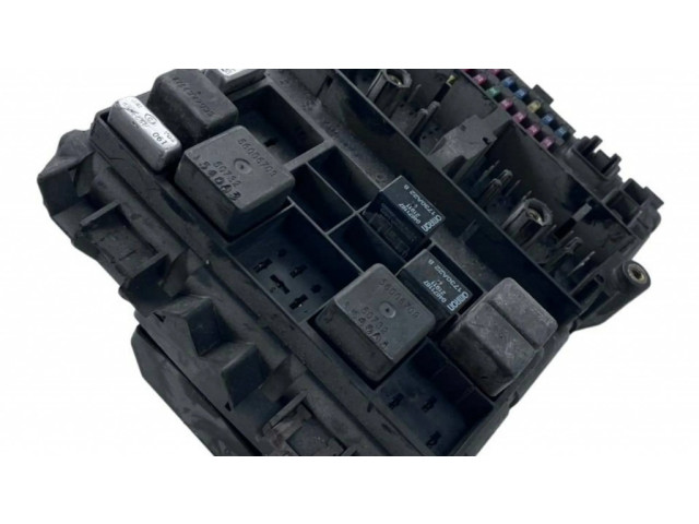 Блок предохранителей P56042942AC, 518722004   Jeep Grand Cherokee (WJ)    