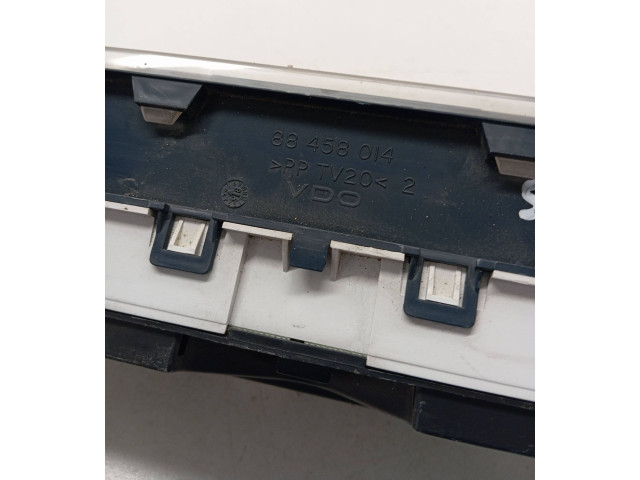 Přístrojová deska Toyota Avensis T220 1999 88458014