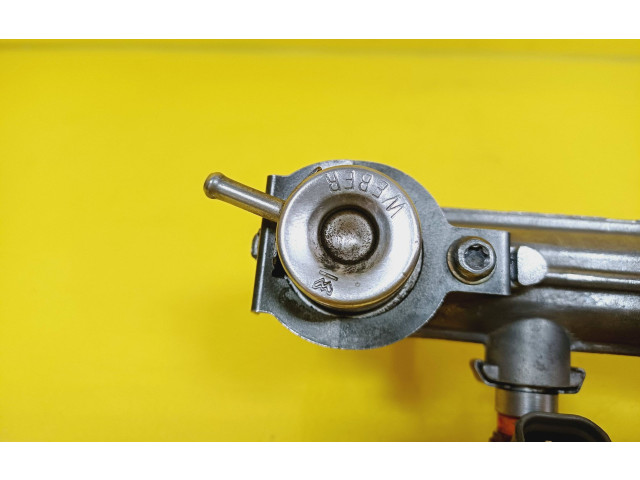 Топливная рампа IWP092, 036133319 Volkswagen Golf IV