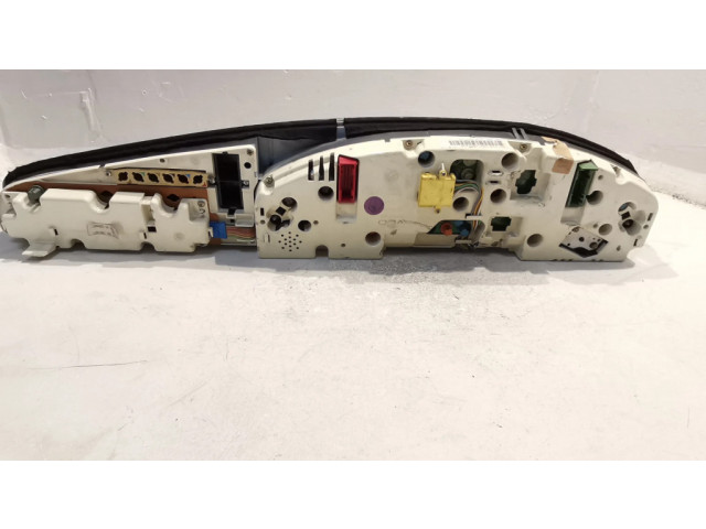 Přístrojová deska Audi A6 S6 C4 4A 2003 88311219, 88311178