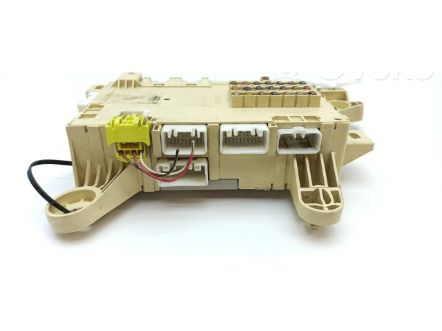 Блок предохранителей 8273050100, 0J210474   Lexus LS 430    