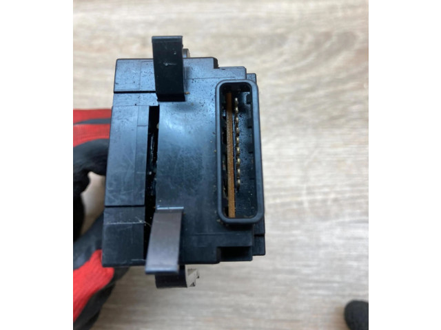 Ручка стеклоочистителей P7140G52 Mitsubishi Pajero