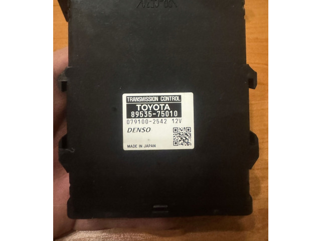Блок управления коробкой передач 8953575010   Toyota Prius (XW30)